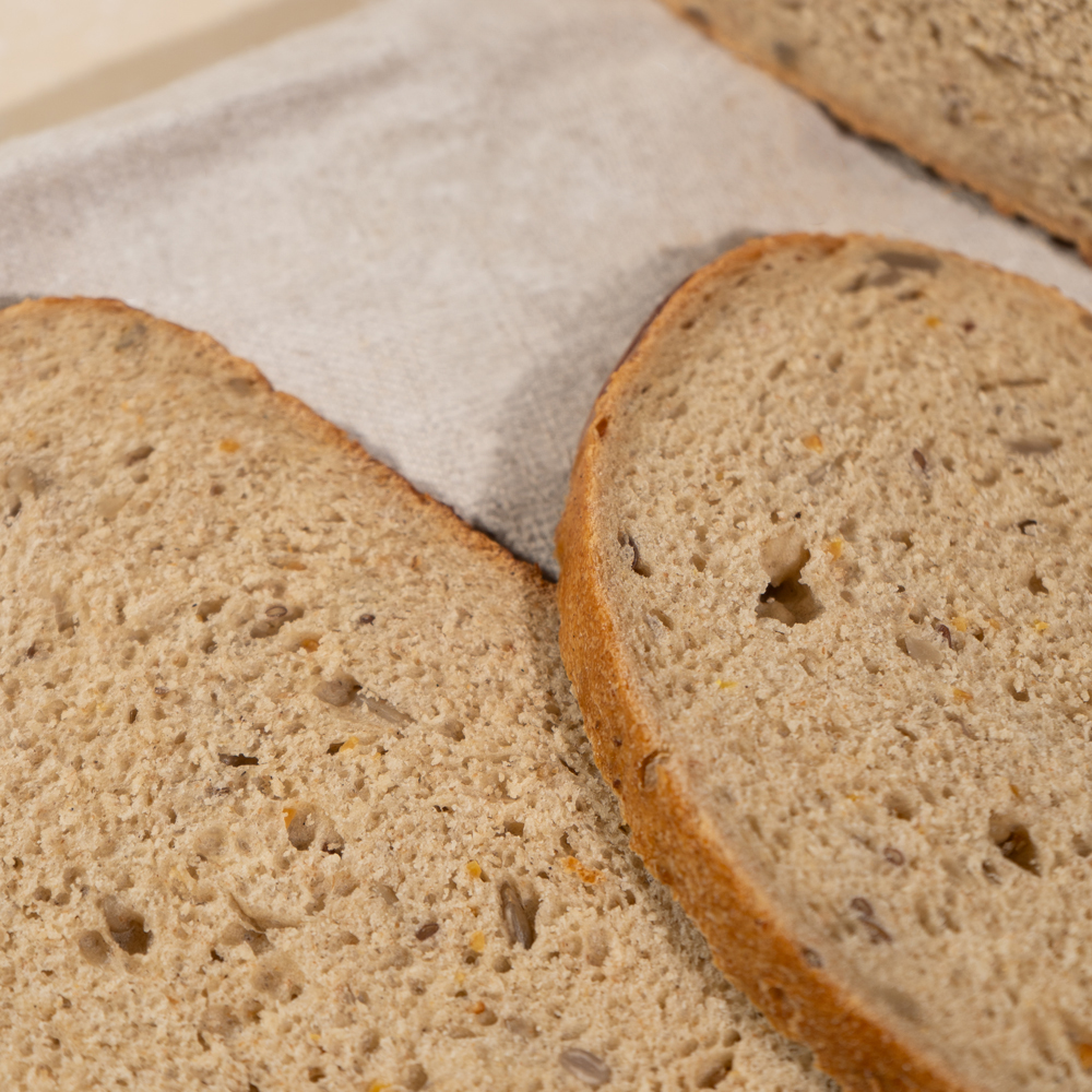 Изображение товара Бездрожжевой хлеб со злаками 280 г — 0.28 кг, SPAR