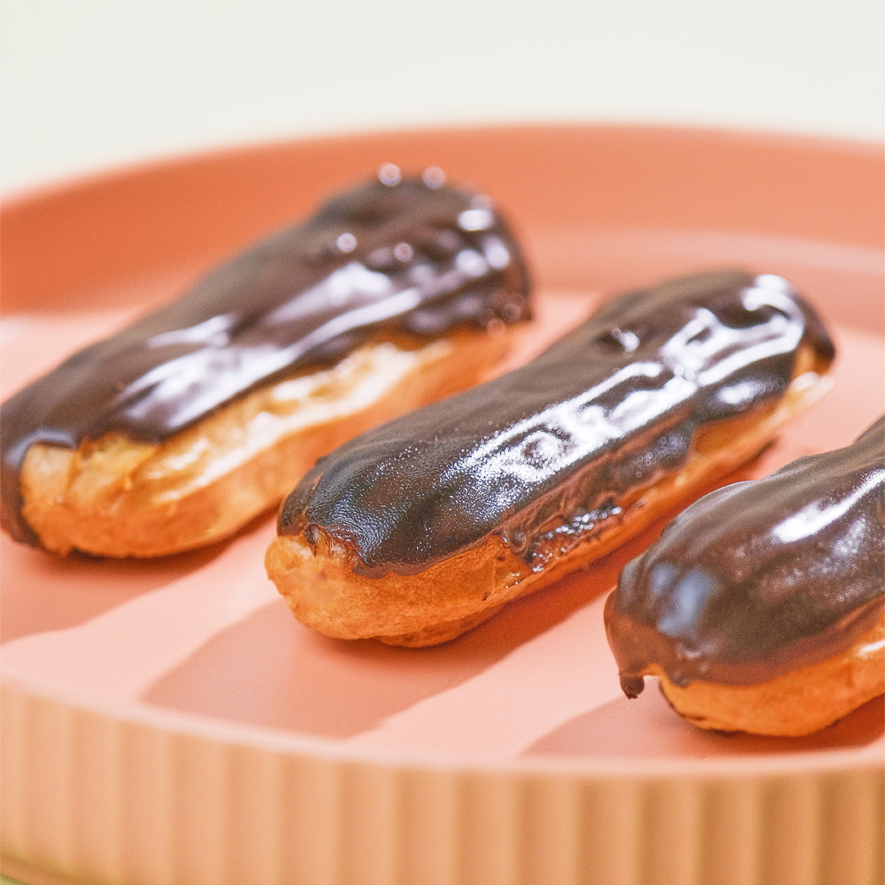 Изображение товара Эклер ванильный 5 шт 200 г — подъёмный десерт