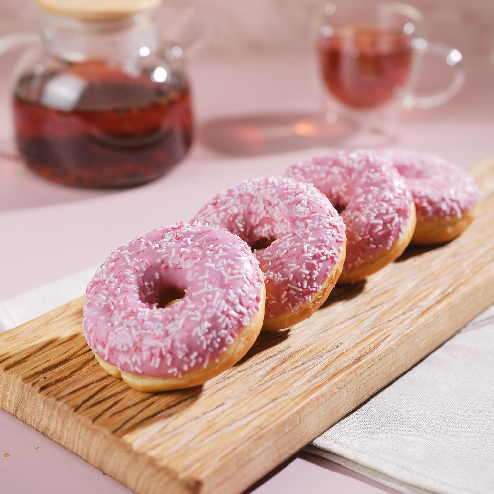 Изображение товара Донат Глазированный с Ягодной Начинкой 70г