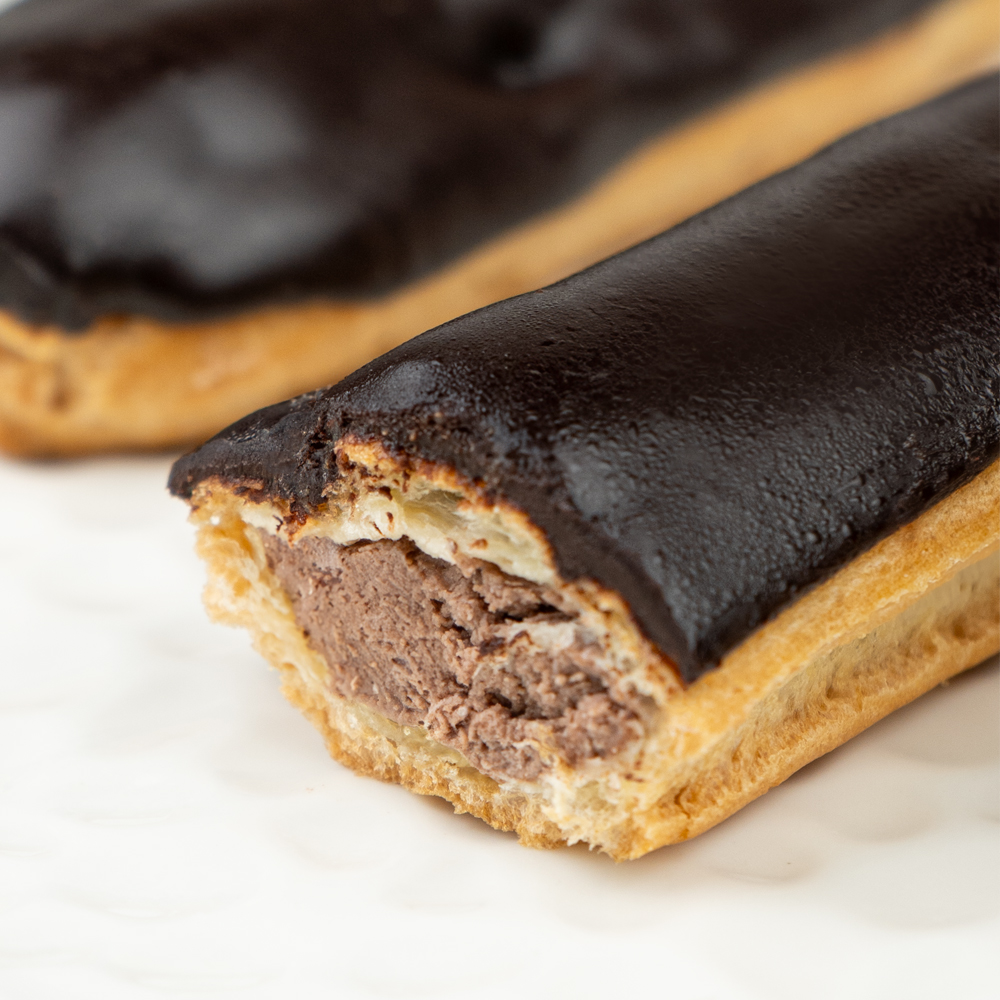 Изображение товара Пирожное SPAR Эклер Шоколадный с Рикоттой 150г