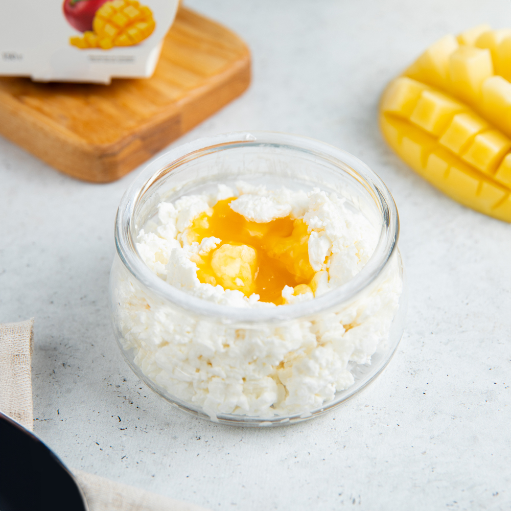 Изображение товара Творог Рассыпчатый Особая Коллекция Манго 4% 150г