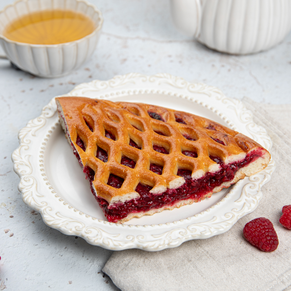 Изображение товара Пирог с малиной по рецепту SPAR — нежная ягода в тонком тесте