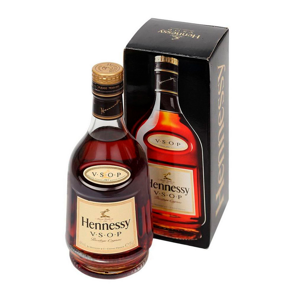 Hennessy cognac цена. Хеннесси коньяк 0.5 ВСОП. Hennessy коньяк v.s.o.p. 0,7 л. Хеннесси VSOP Cognac 0.5. Хеннесси ВСОП 0.05.