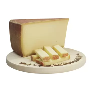 Изображение товара Сыр Деревенский Горный Margot Fromages 49%